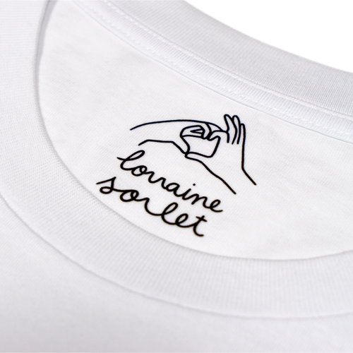 T-SHIRT WINE LOOK