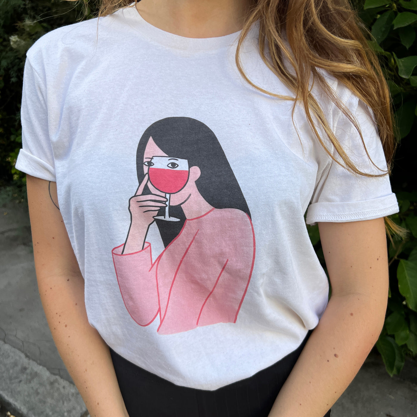 T-SHIRT WINE LOOK